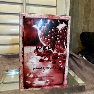 WEN Pomegranate Hair Cleanser‎ in Red Packaging